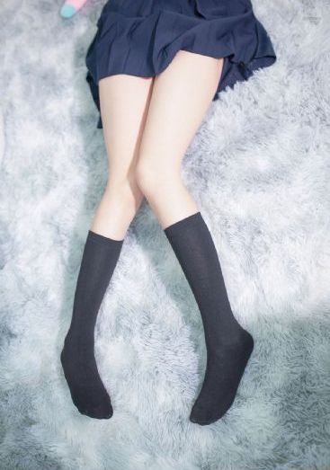 骑车的女人