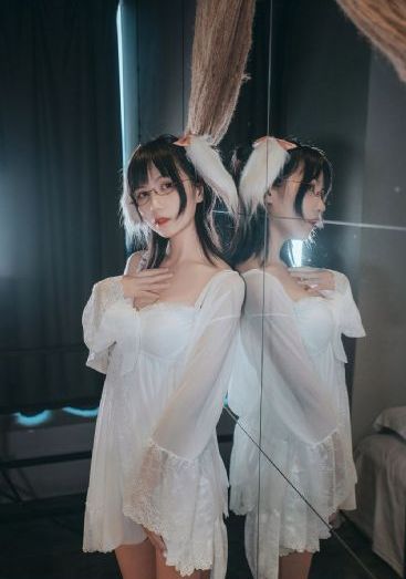 淑芬两腿间又痒又疼的原因