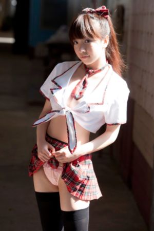 年轻的保母
