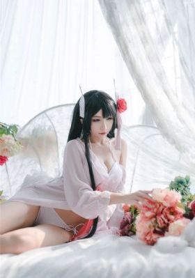动漫男女扒内衣揉捏胸的视频