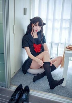 无尽裸体触手视频